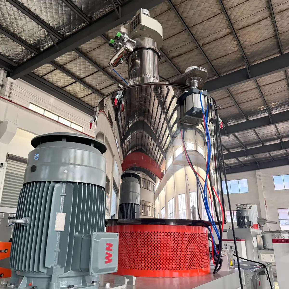 Shaft seal, lid seal and aspiration connection inspected for powder leakage