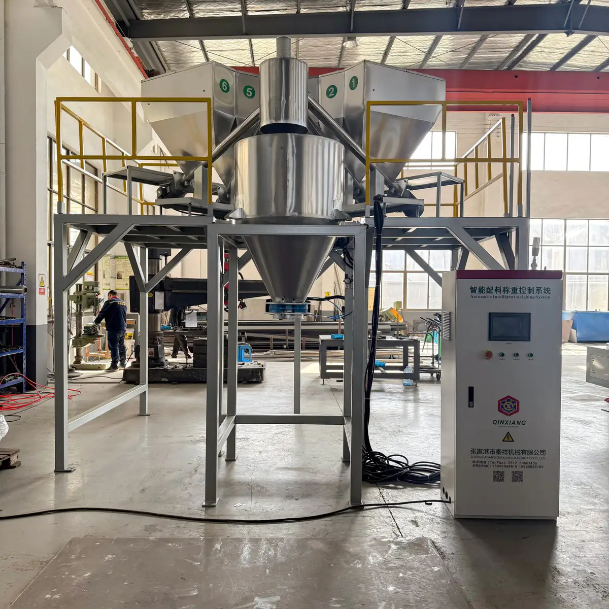 Loss in weight feeder hopper on load cells feeding a pipe extrusion line